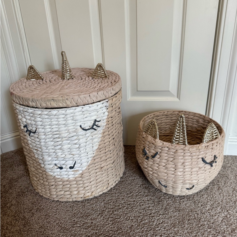 Pottery Barn Kids Unicorn Storage Basket Set - Cream and White.